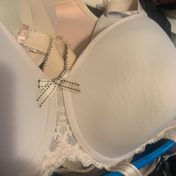 Chantelle Rive Gauche 3286 - Picture 2 of 3